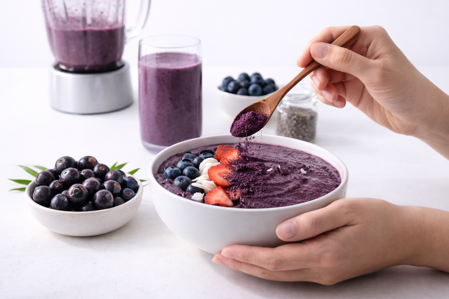 AKNA Premium Brazilian Açaí Powder, Resealable Bag, 227g (8 oz), easy mix for healthy drink and smoothies, Rich in Antioxidants – Non-GMO