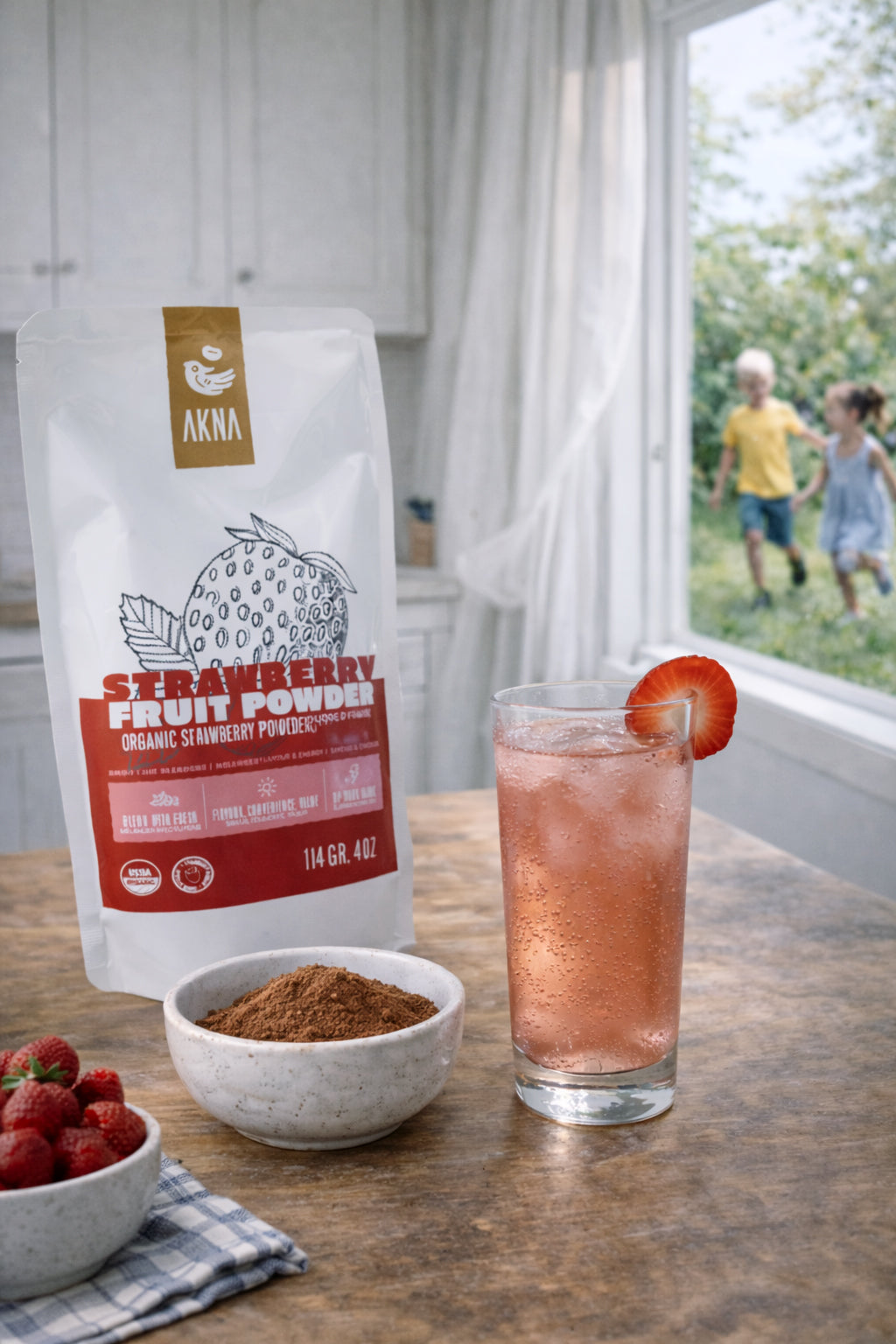 AKNA Organic Strawberry Fruit Powder, 227g